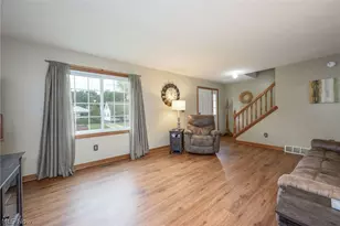 412 Lincoln Ave, Cuyahoga Falls, OH 44221 - Photo 4