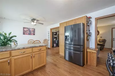 412 Lincoln Avenue, Cuyahoga Falls, OH 44221 - Photo 8