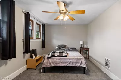 2206 S Linden Avenue, Alliance, OH 44601 - Photo 16