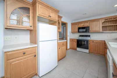483 Owl Point, Roaming Shores, OH 44084 - Photo 12