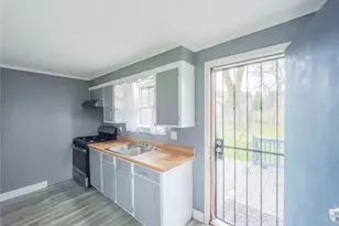 445 St Louis Ave, Youngstown, OH 44511 - Photo 4