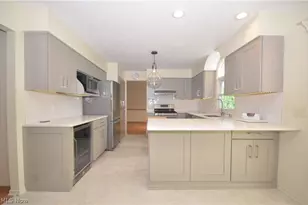 487 Dunbar Rd, Tallmadge, OH 44278 - Photo 8