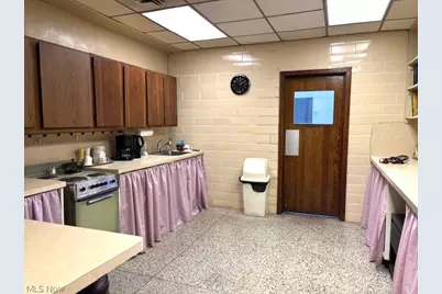 2141 Market Street, Youngstown, OH 44507 - Photo 12