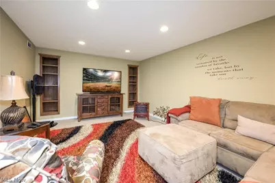 1242 Bexley Circle, Akron, OH 44312 - Photo 32