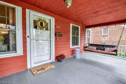 1220 Yellowstone Road, Cleveland Heights, OH 44121 - Photo 2