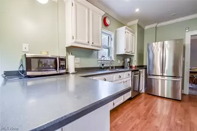 1220 Yellowstone Road, Cleveland Heights, OH 44121 - Photo 8