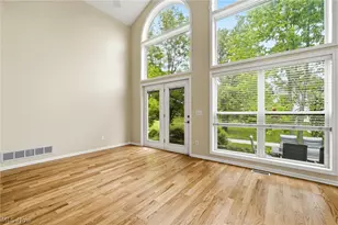 33984 Crown Colony Dr, Avon, OH 44011 - Photo 10