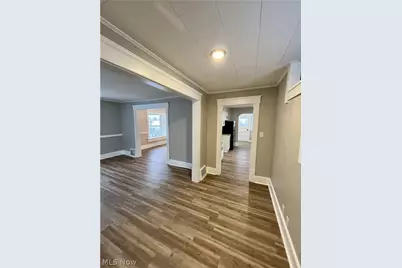 2110 12th Street SW, Akron, OH 44314 - Photo 4