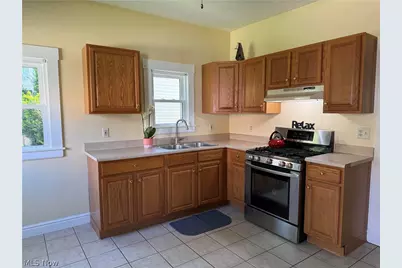 1369 Park Row, Oakwood, OH 44107 - Photo 14
