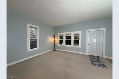1369 Park Row, Oakwood, OH 44107 - Photo 6