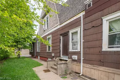 2221 6th Street SW, Canton, OH 44706 - Photo 8