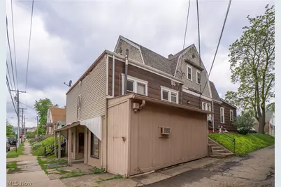 2221 6th Street SW, Canton, OH 44706 - Photo 2
