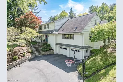 2810 Brentwood Close Street NW, Canton, OH 44708 - Photo 2