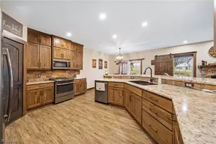31 Shannon Dr, Apple Creek, OH 44606 - Photo 2