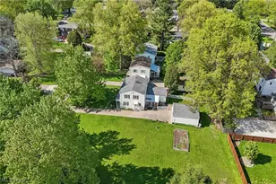 437 Stratford Rd, Fairlawn, OH 44333 - Photo 2