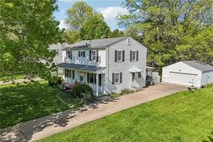 437 Stratford Rd, Fairlawn, OH 44333 - Photo 1