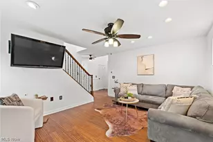 2212 Dorchester Dr, Kent, OH 44240 - Photo 4