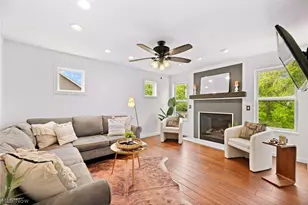 2212 Dorchester Dr, Kent, OH 44240 - Photo 2