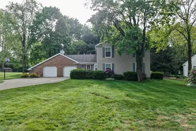1036 Briarview Avenue NW, North Canton, OH 44720 - Photo 2