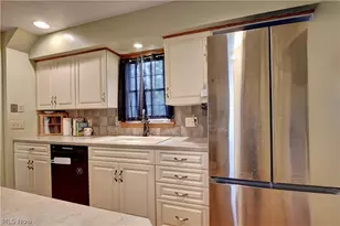 1036 Briarview Ave NW, North Canton, OH 44720 - Photo 20