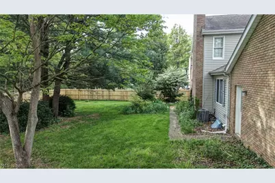 1036 Briarview Avenue NW, North Canton, OH 44720 - Photo 48