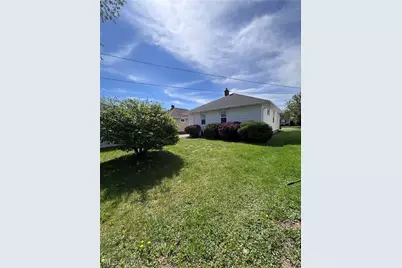 12117 Thraves Road, Garfield Heights, OH 44125 - Photo 16