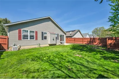 325 Longfellow Street, Elyria, OH 44035 - Photo 44