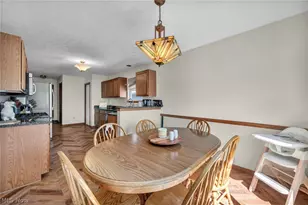 325 Longfellow St, Elyria, OH 44035 - Photo 16