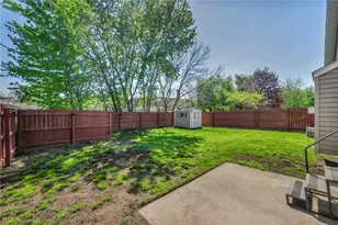 325 Longfellow St, Elyria, OH 44035 - Photo 46