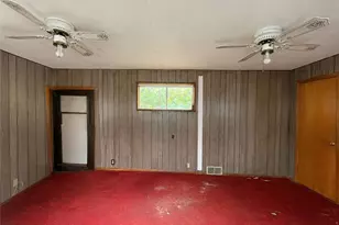 103 Smith St, Weirton, WV 26062 - Photo 12