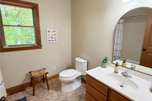 203 Doll St, Weirton, WV 26062 - Photo 28