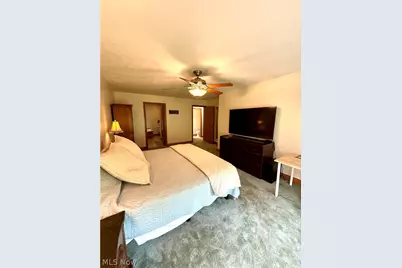 ***203 Doll Street, Weirton, WV 26062 - Photo 16