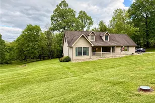 203 Doll St, Weirton, WV 26062 - Photo 4