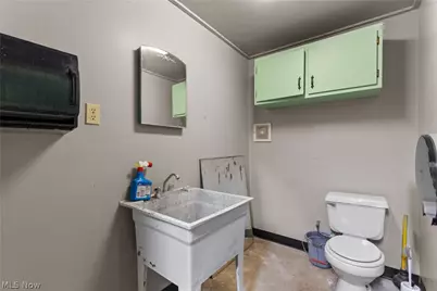 900 Main Street, Wellsburg, WV 26070 - Photo 40