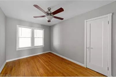 5688 Shawnee Drive, Lyndhurst, OH 44124 - Photo 16