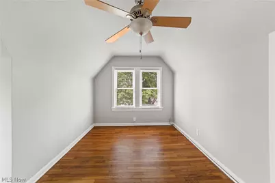 5688 Shawnee Drive, Lyndhurst, OH 44124 - Photo 14