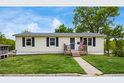 948 N Moorewood Drive, Zanesville, OH 43701 - Photo 2