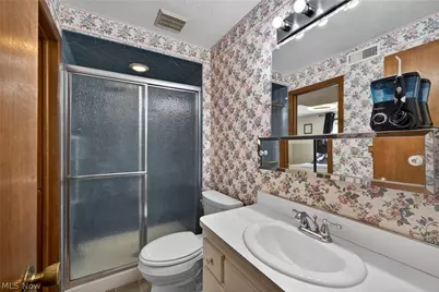 286 E 310th Street, Willowick, OH 44095 - Photo 34