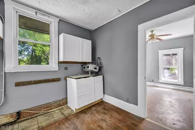 1004 East Avenue, Elyria, OH 44035 - Photo 32