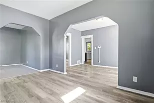 13913 Chapelside Ave, Loveland, OH 44120 - Photo 6