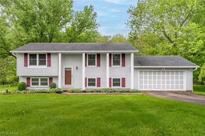 1478 Plateau Street NE, Uniontown, OH 44685 - Photo 2