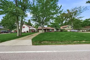 5770 Bradley Rd, North Olmsted, OH 44070 - Photo 2