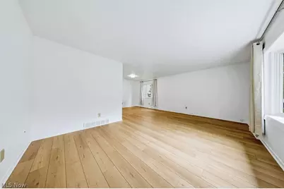 5770 Bradley Road, North Olmsted, OH 44070 - Photo 8