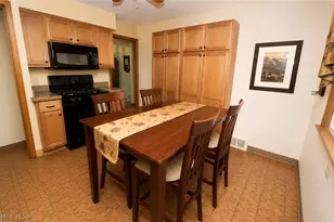 5036 Claremont Blvd, Garfield Heights, OH 44125 - Photo 2