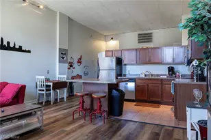 408 W Saint Clair Ave, Loveland, OH 44113 - Photo 4