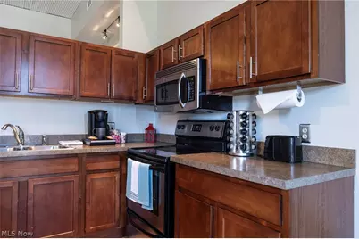 408 W Saint Clair Avenue #607, Loveland, OH 44113 - Photo 8