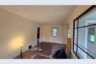 146 Hermann Street, Barberton, OH 44203 - Photo 14