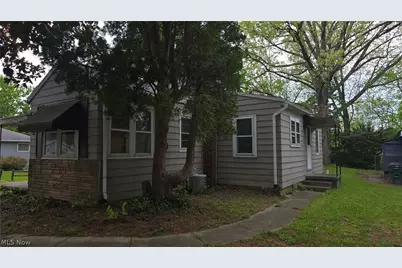 146 Hermann Street, Barberton, OH 44203 - Photo 4