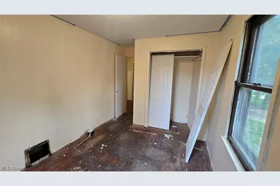 146 Hermann Street, Barberton, OH 44203 - Photo 24