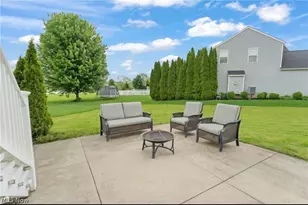 198 Gatwick Grove Cir, Wadsworth, OH 44281 - Photo 8